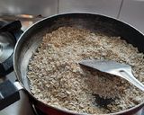 A picture of step 1 of Oats vegetables innovative upma.