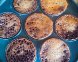 Foto langkah ke 8 dari resep Bolu Caramel Aka Sarang Semut Versi Mini.