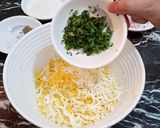 A picture of step 1 of Eggs Balls.