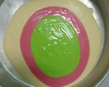 Gambar langkah 6 resipi Kek Butter Pelangi.