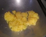 A picture of step 2 of Apple cinnamon Modak.