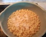 Foto langkah ke 1 dari resep Telur dadar makaroni keju.
