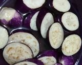 Foto langkah ke 1 dari resep Terong Masak Kecap.