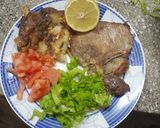 Foto del paso 5 de la receta: Tortilla de papas con hierbas aromáticas. Chuletas de cerdo
