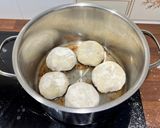 A picture of step 11 of Niurou Jianbao Beef Pan-Fried Buns | 牛肉煎包.