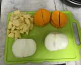 Foto del paso 1 de la receta: Sopa de calabaza con cebolla y papa. MUY FÁCIL!