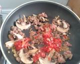 Foto langkah ke 2 dari resep Spaghetti Bolognese With Mushroom.