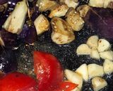 A picture of step 1 of Instant baingan sabzi.