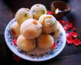 A picture of step 5 of Rava laddu.