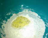 Foto del paso 3 de la receta: Rosquitas de anís y limón