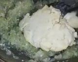 A picture of step 3 of Lauki ka halwa.