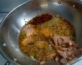 A picture of step 3 of Stuffed onion masala.