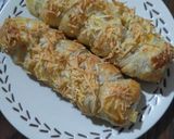 Foto langkah ke 4 dari resep Cheesy sausage roll.