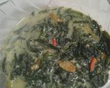 Foto langkah ke 3 dari resep Daun singkong kuah santan.