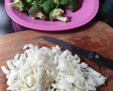 Foto langkah ke 2 dari resep Kentang ayam brokoli panggang.