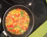 Foto del paso 2 de la receta: Empanadillas de atún multicolor