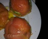 Foto del paso 5 de la receta: Cúpula de salmón con corazón de huevo y aguacate