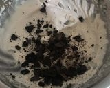 Foto langkah ke 3 dari resep Strawberry-Oreo Ice cream🍦.