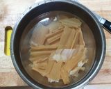 腐竹菠菜（快速家常菜料理）的食譜步驟1照片