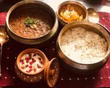 A picture of step 1 of Dal Makhani.