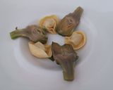 Foto del paso 4 de la receta: Raviolis rellenos de queso con alcachofas y salsa de roquefort