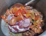 A picture of step 2 of Lauki gosht.