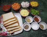 બ્રેડ પીઝા (Bread Pizza Recipe In Gujarati) રેસીપી સ્ટેપ1ફોટો
