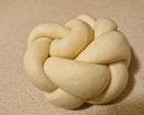 A picture of step 10 of Swiss Braid Bread (Zopf/Tresse/Treccia).