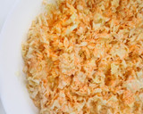 Foto del paso 2 de la receta: Ensalada de col y zanahoria