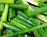 Hình bước làm 2 của món Bò xào cà chua bắp cải