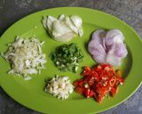 Foto langkah ke 3 dari resep Tumis Tofu Jamur.