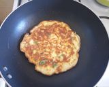 A picture of step 2 of Egg Deluxe Sandwich Version with leftovers.