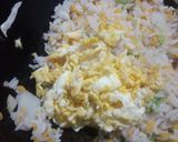 Foto langkah ke 6 dari resep Nasi Goreng Simpel.