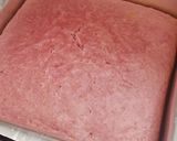 A picture of step 4 of Eggless strawberry cake.