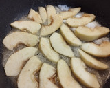 Foto del paso 4 de la receta: Torta invertida de manzana sin harina de trigo en Essen 🍎🍏