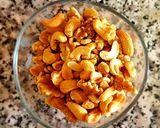 Foto del paso 2 de la receta: Tortellini de Espinaca y Ricota con Salsa de Frutosecos y Quesos