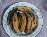 Foto langkah ke 3 dari resep Pisang Rebus Pandan.