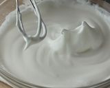 A picture of step 5 of Chocolate Sandwich Cake.
