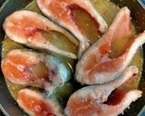 Foto del paso 7 de la receta: Trucha en salsa de cebolla caramelizada a la mostaza