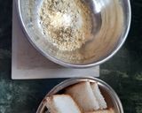 A picture of step 1 of Bread suji pakoda - new style.