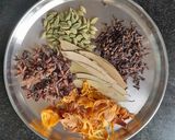 A picture of step 1 of Biryani masala.
