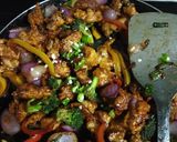 প্যানফ্রায়েড চিলি চিকেন(panfried chilli chiken recipe in bengali) রেসিপির ধাপ 4 ছবি