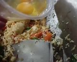 Gambar langkah 3 resipi 25:7:25 - Nasi goreng cendawan.