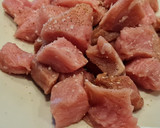 Foto del paso 2 de la receta: Guiso de solomillo de cerdo con judías verdes, berenjena y calabacín