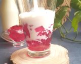 A picture of step 4 of Korean Jelly Milk.