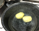 Foto del paso 1 de la receta: Rape a la plancha con judías verdes con patata, chalotas y tomate cherry
