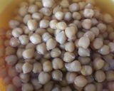 A picture of step 1 of Chana Gravy.