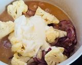 Une image de l'étape 3 de Filet d’églefin cuit à la vapeur, nappé d’une sauce à la crème, accompagné de riz au curcuma.