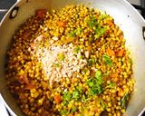 A picture of step 3 of Jowar Sprouts Usli.