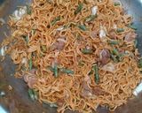 Foto langkah ke 3 dari resep Mie Goreng Hati Ayam.